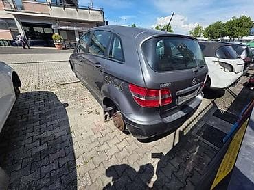 mercedes delovi: MERCEDES BENZ B 180 2009. GOD. - KOMPLETAN AUTO U DELOVIMA | — 4