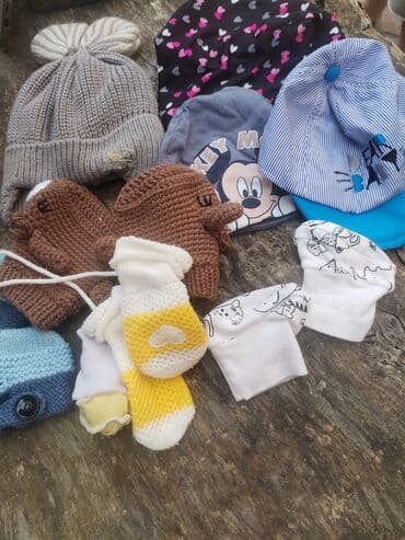 zara kaput sa krznom: Beanie, Gloves, Unisex — 2