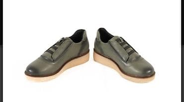 Men's Clothing: Kozne ravne patike. Cena 5300 din — 1