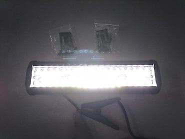 5x114 3: LED BAR 240W | LED BAR dolazi sa svojim nosačem Jačina: 240W broj — 2