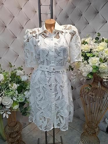tunika sa renderom: Bela čipkana košulja-haljina sa kaišem - Elegantan model od bogate — 1