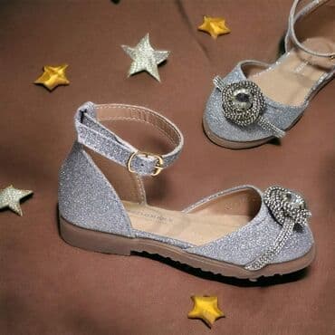 PREDIVNOCA Prelepe poluotvorene baletankice. Imaju ojacanu petu i na lalafo.rs PREDIVNOCA Prelepe poluotvorene baletankice. Imaju ojacanu petu i