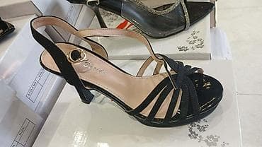 plasticne sandale za plazu: Nabavka
36-41
3100din
OR💥 — 2