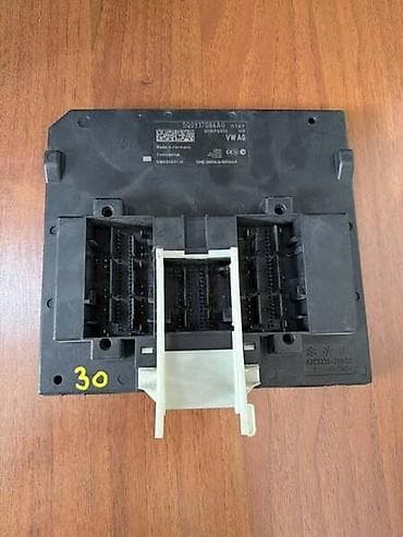 čekrk za auto: BODY CONTROL MODULE ZA VOLKSWAGEN GOLF 7 - 5Q0937084AG | Body — 3