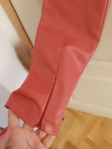 Ženska obuća: DILVIN ženske pantalone od eko kože - Model: uske (slim/skinny) — 2