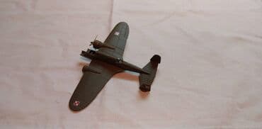 trotineti za devojčice: Amercom avion 1939 PZL P-37B Los`,Kina,fali gornji plasticni deo — 3