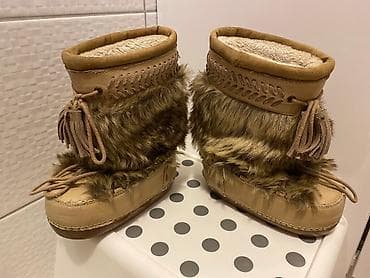 Venčanice i aksesoari: ZARA 26/27 moonboots Kao eskimi 064 javite se na Viberu. 156 Ovde mi — 2