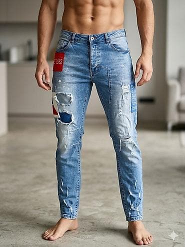 Muške farmerke sa pocepanim efektom i aplikacijama - Kroj: uski