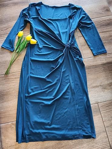 Haljine: Elegantna midi haljina u petrolej (teal) boji - Kvadratni izrez koji — 4