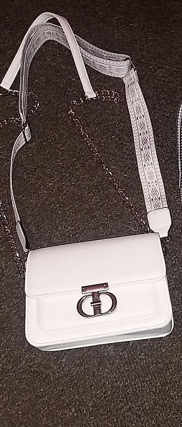 Nove torbice
800-1300!