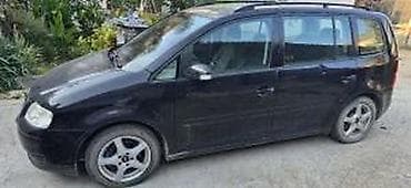 TOURAN DELOVI 1.6 FSI | Kompletan auto u delovima ispravan vozno — 2