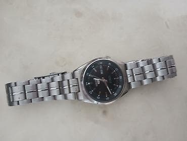 Handbags: Seiko 5 automatski sat – model SNK567J1 - Mehanizam: automatski — 1