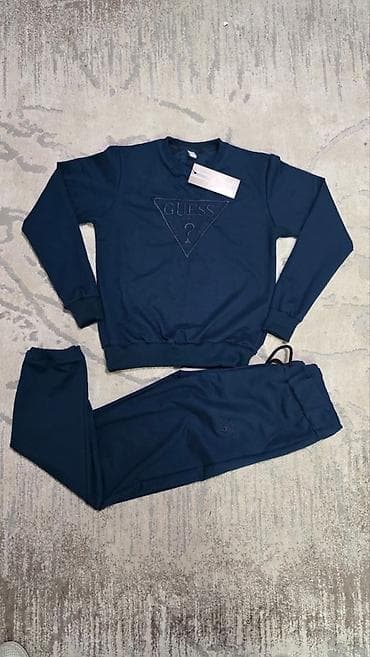 slim fit kroj: Ženski komplet trenerke – duks i donji deo S M L XL 2XL - Model — 8