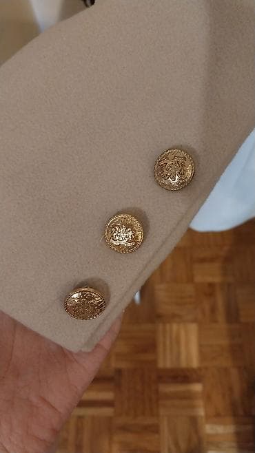 guess deca: Elegantni ženski kaput Robin 38br. dvoredno kopčanje - Boja: bež/siva — 3