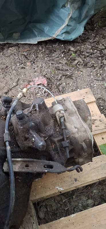 diferencijal cena: Delovi za Opel – volan i motorni sklop - Volan: trokraki, sa — 4