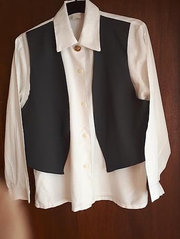 Elegantna bela kosulja sa usivenim prslukm XL