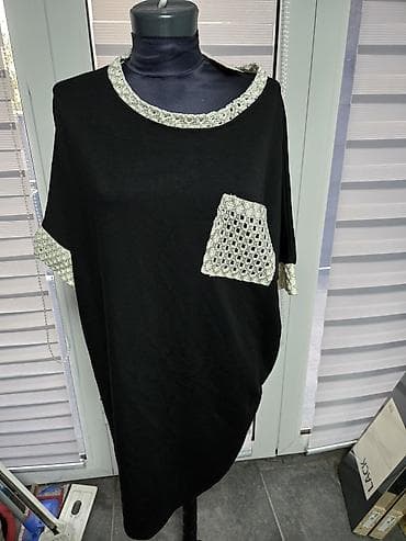 pull and bear sakoi: Duga crna tunika/majica sa širokim krojem i kratkim rukavima. Detalji — 1