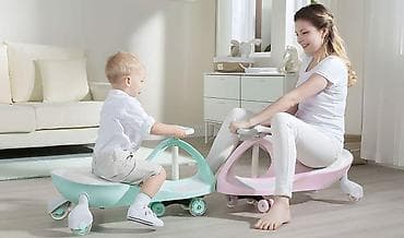 guralice hodalice za bebe: Wiggle guralica za decu sa LED točkovima – Pink – EcoToys Šifra — 4