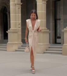 new yorker haljine 2022: 3100
Si — 1