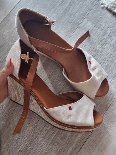 puma papuce sa platformom: Sandals, Tommy Hilfiger, 38 — 1