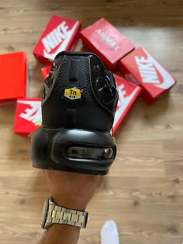 Gležnjače: 3700 din
mn — 3