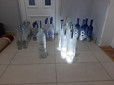 barcaffe soljice cena: Prazne flaše od Vodke Belvedere od1.75l i 3l Prodajem Prazne flase od — 2