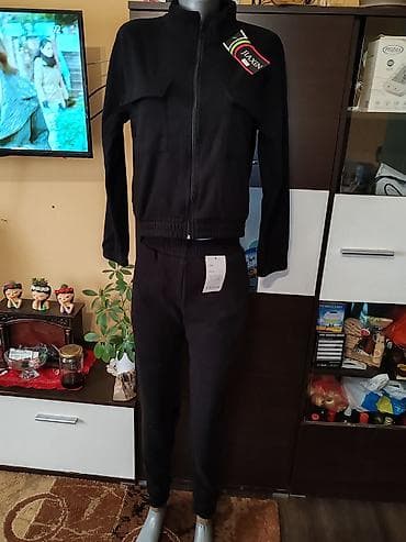 haljina xs s: Prelepa nova trenerica za prolece,jesenvel xl/xxl ali su za broj — 1