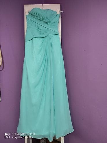 Svecana nezno zelena haljina, velicina S, duzina 133, poluobim grudi at lalafo.rs Svecana nezno zelena haljina, velicina S, duzina 133, poluobim grudi