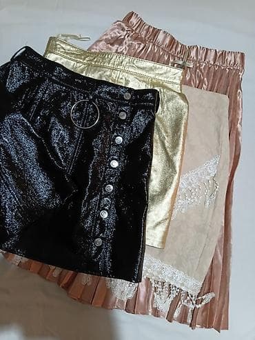 reserved l: Set suknji – 4 komada, različiti stilovi i materijali - Crna mini — 1