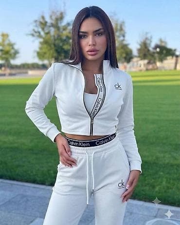 05. nove ženkse trenerke S,M,L,XL, veličine 4500din🌸🌸 na lalafo.rs 05. nove ženkse trenerke S,M,L,XL, veličine 4500din🌸🌸