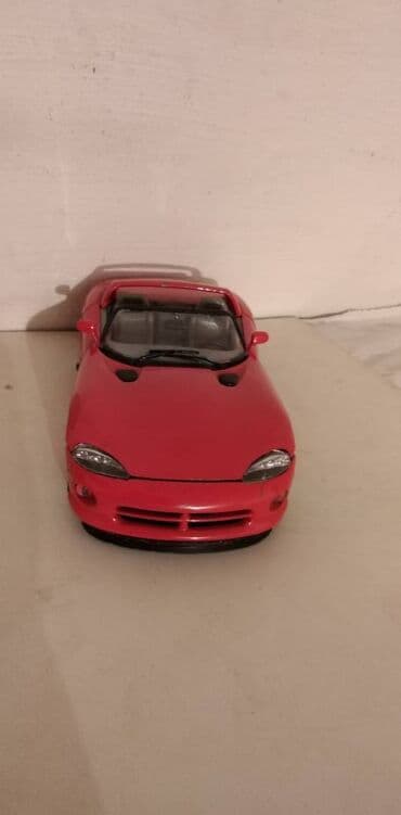 home alone 1 sa prevodom na srpski: Burago Dodge Viper, Italy, 1:24 malo izgreban — 2