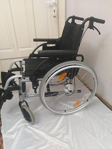 Nemacka invalidska kolica marke BREEZY, novi tip sa duplim kocnicama,u