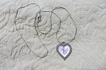 kais za g shock: GUESS privezak sat sa srebrnim lancima težine 4,35grbez manasat — 1