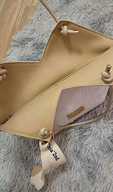 idea akcije: Torba za rame – bež/bela, tekstura „pletenog“ uzorka. - Materijal — 4