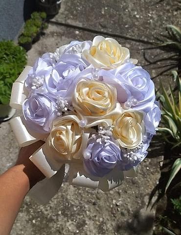 Muška odeća: Ručni buketi od satenskih ruža – elegantni aranžmani za venčanja — 2