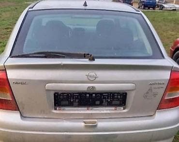 vrata golf 2: GEPEK VRATA HECBEK VISE BOJA ZA OPEL ASTRA G | Cena je za gola vrata — 2