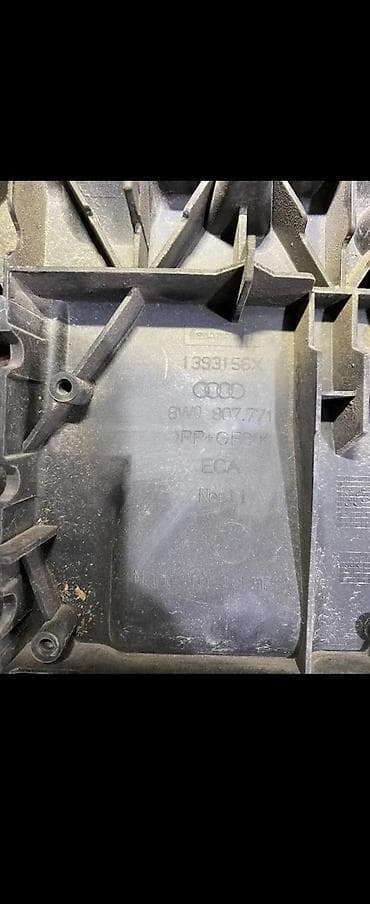 alternativa: AUDI A4 A5 NOSAC NA VEZNOM LIMU 8W0807771 | Audi delovi ALTINA ZEMUN — 2