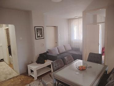 izdavanje stanova bg: U Šapcu, na Trkalištu, prodaje se prazan dvoiposoban stan od 66 — 6