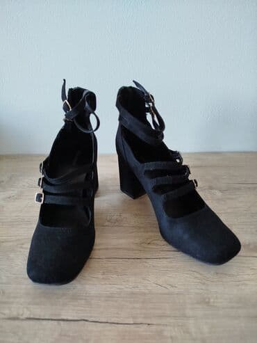 Salonke, Graceland, 39