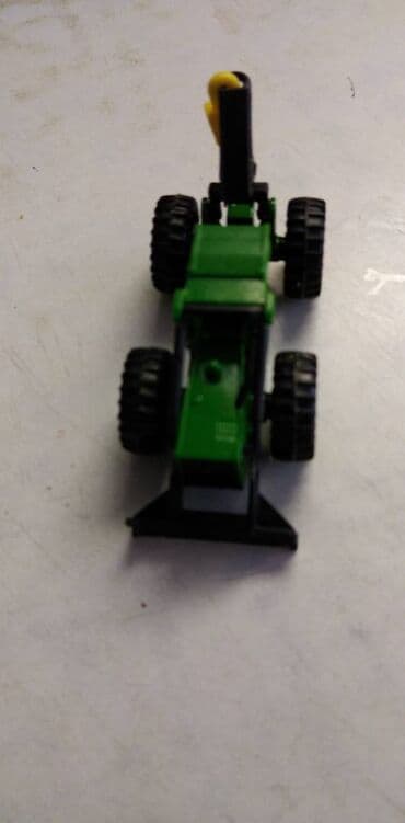 sila sve epizode sa prevodom na srpski: Siku John Deere 848P Skidder 1:87 skala (7,5 cm.) ocuvan — 2