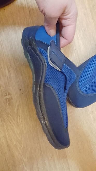 na dva tocka za decu: Mares akva cipele – broj 39 Plaćene su 3.500 din. Nisu ni probane ( — 1