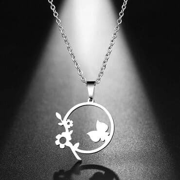 patike sa crvenim djonom: Pendant necklace, Material: Stainless steel — 1