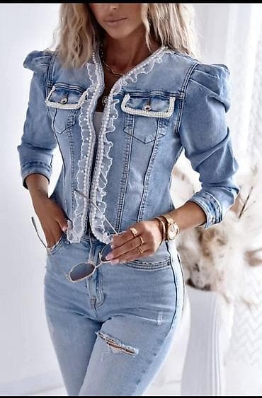 pull i bear jakne: Teksas jakna – 3700 din - Model: ženska kratka teksas jakna u svetlom — 1