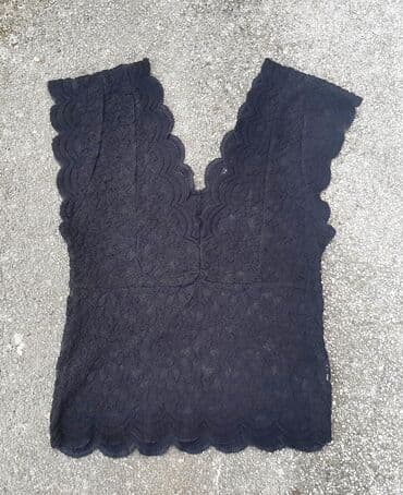 zara odeća: Zara crni čipkasti top V-izrez Kratki rukavi VEL. S Dimenzije — 6