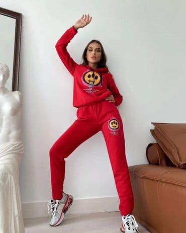 balenciaga trenerke: S m l xl 2500 — 5