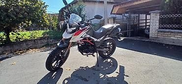 Motor u odličnom stanju,bez ulaganja drugi sam vlasnik.Motor je