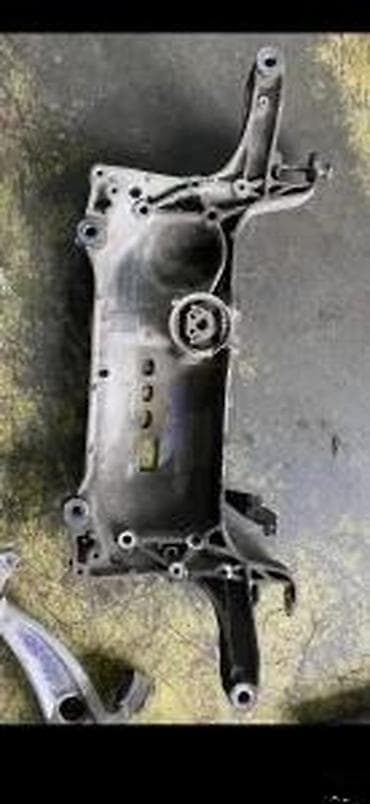 far citroen c3: AUDI Q3 2014 DELOVI TRAP TRAVERZNA KOLEVKA 3C0199369H | Audi a1  a3 — 1