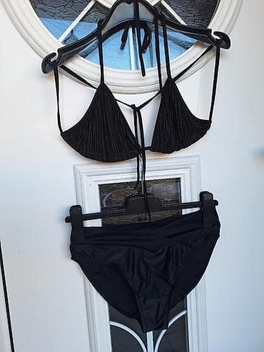 Kupaći kostim – veličina 40 - Dvodijelni crni bikini - Gornji deo
