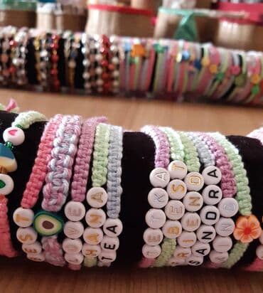 batch kod parfem: Narukvice Hand Made 150 vockice, 200 ime, 250 perlice Isporuka Slanje — 19
