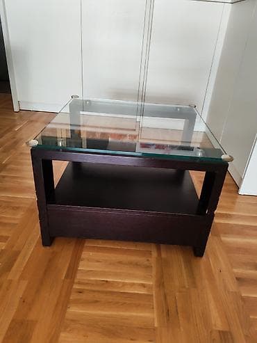 Dušeci: Stočić za dnevni boravak. Boja: tamno braon. Dimenzije: 70x70x48cm — 3